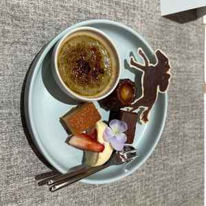 試食のデザート