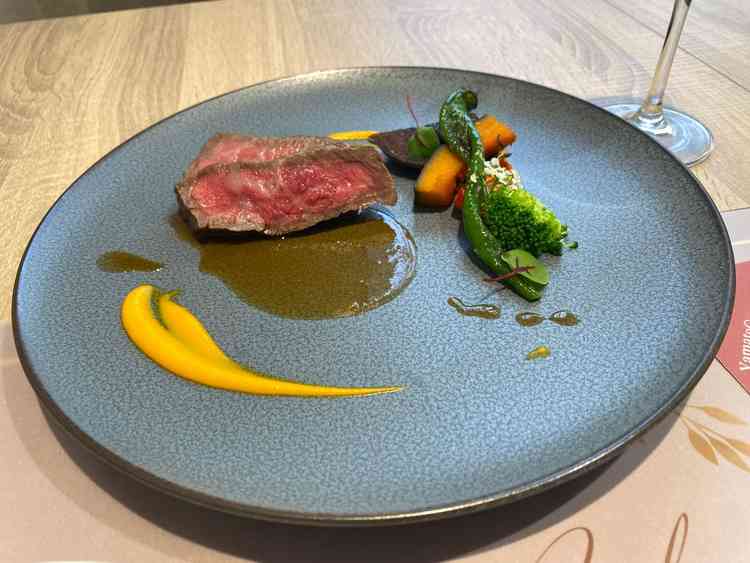 試食