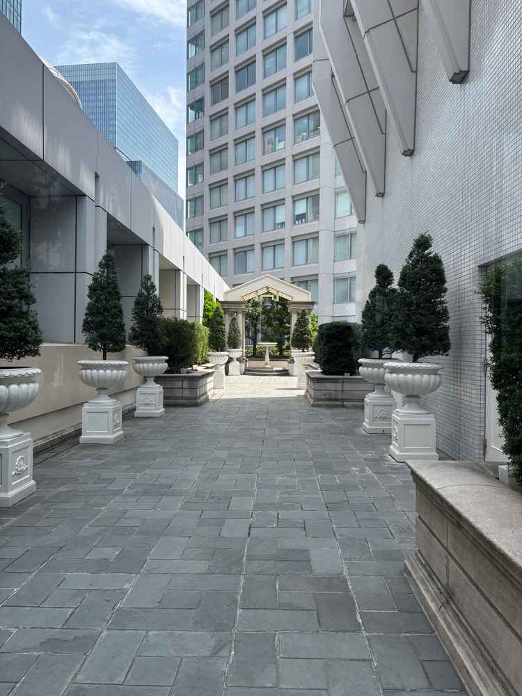 チャペルの外も綺麗だとは思いました。