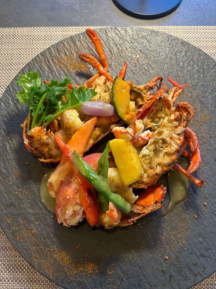 試食のオマール海老。色んなとこでオマール海老食べたが、ここが1番大ぶりで歯応えあって美味しかったです