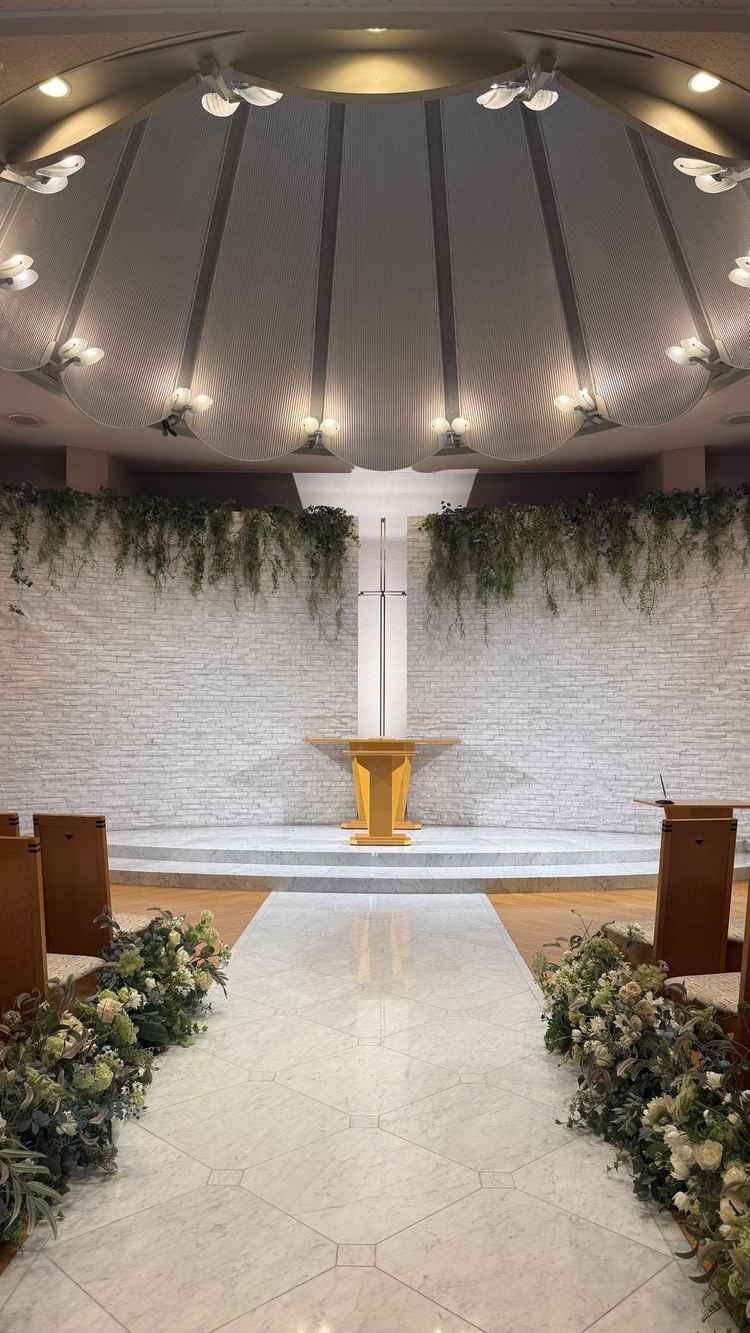 挙式会場。100名規模の結婚式を予定していたが、少し狭く、頑張っても80名ほどの着席で残念。