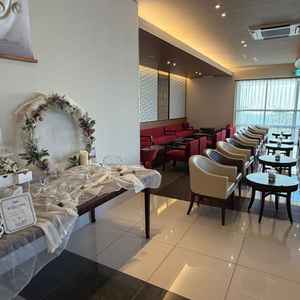 待合スペースも十分にあり、動線も分かりやすく、ゲストに配慮された造りだと感じました。