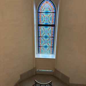 大きなステンドグラスは圧巻でした！ここで写真が撮れたら素敵だなと思いました。