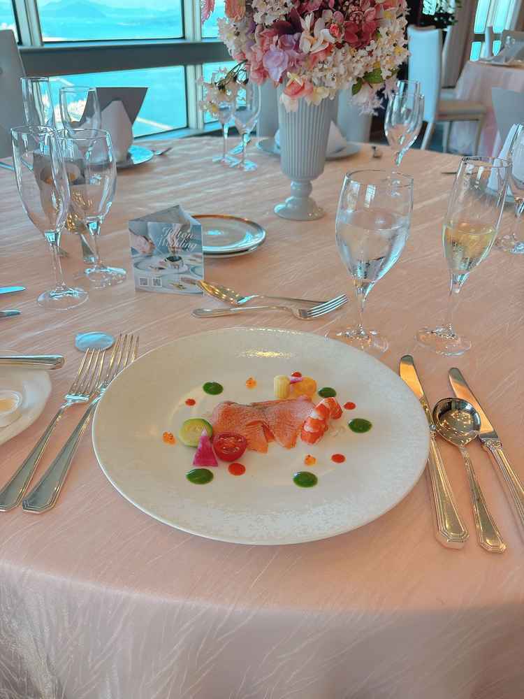 ベースのお料理がエビやサーモンなど食べ慣れているせいか、物足りなく感じた。