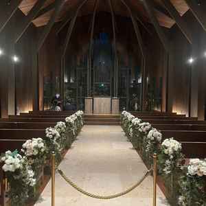 チャペルはやっぱり幻想的で素敵でした。木目調は写真で気に入っていた通り実物もとても素敵で気に入りまし