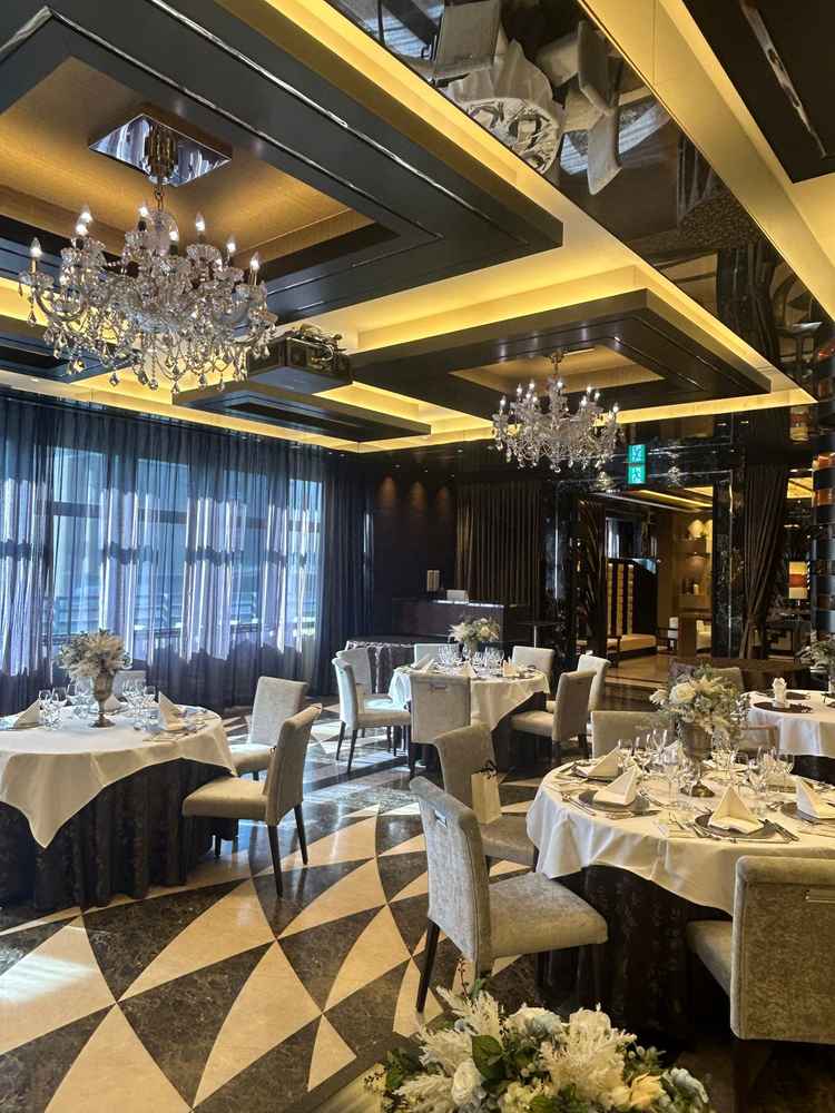 披露宴　モダン柄でかわいい