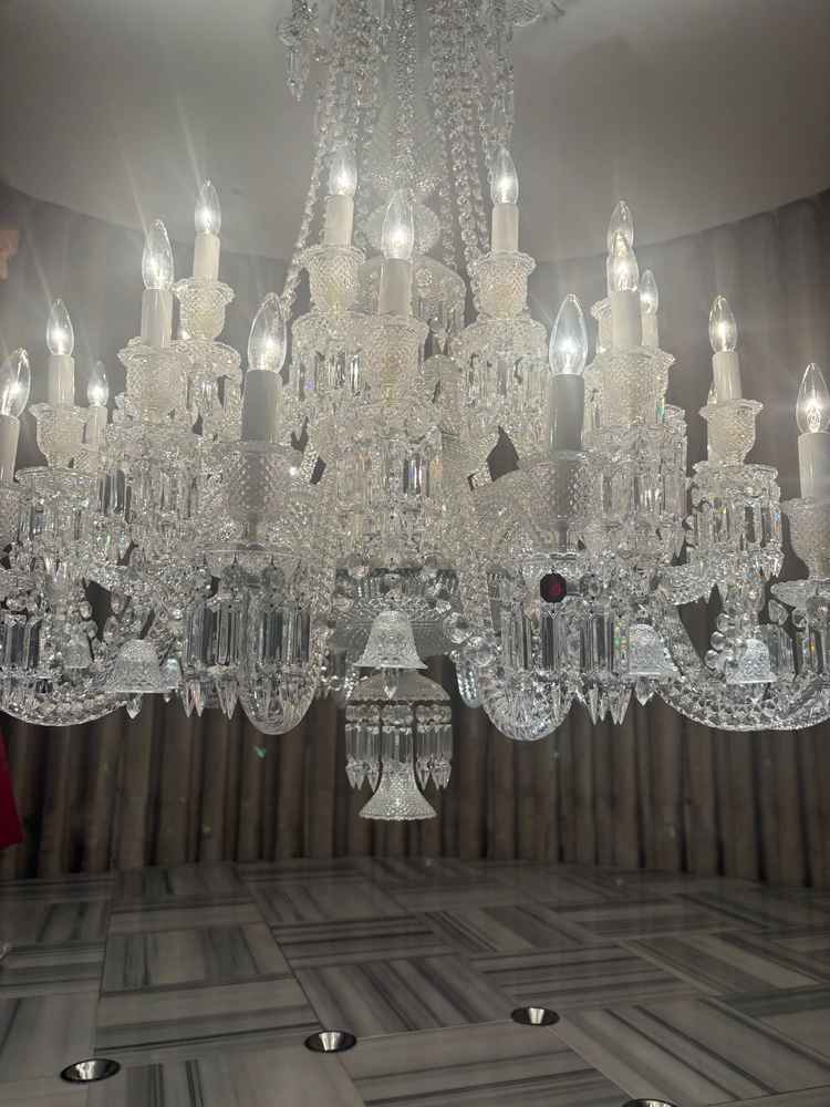 チャペルシャンデリア