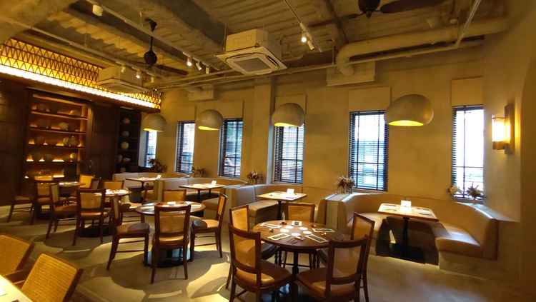 落ち着いた雰囲気かつおしゃれな会場。空間に統一感もあり、どこを切り抜いても素敵な背景。