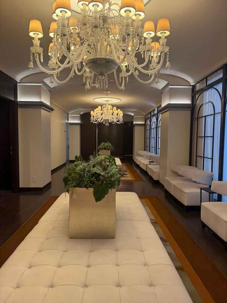 早く到着したゲストも待機できる1階部分（クローク、お着替え室あり）