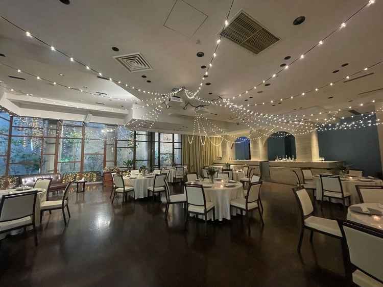 検討していなかった方の披露宴会場が素敵だった。