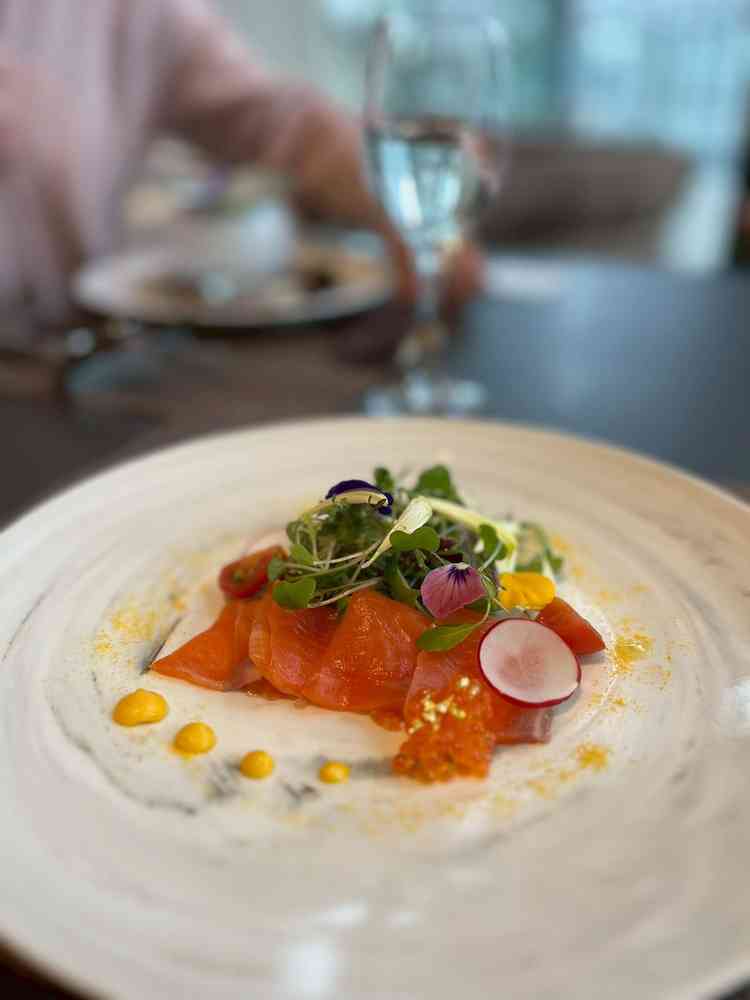 試食会にて、素晴らしい演出を受けました！燻製の香りがとてもよかったです！