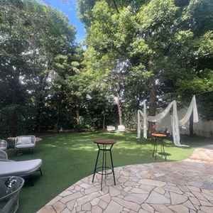 披露宴会場併設のガーデン。緑を感じる事ができるほか、自分達好みにアレンジ可能。