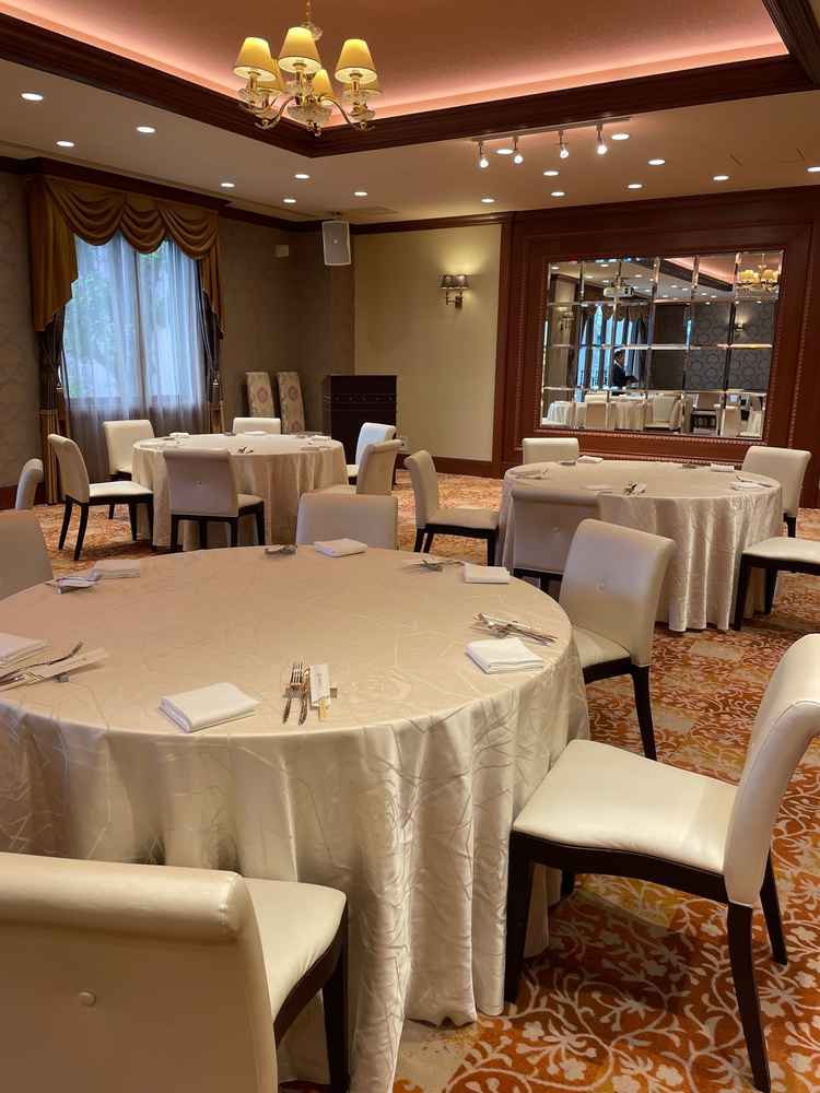 若宮八幡宮の会館内1