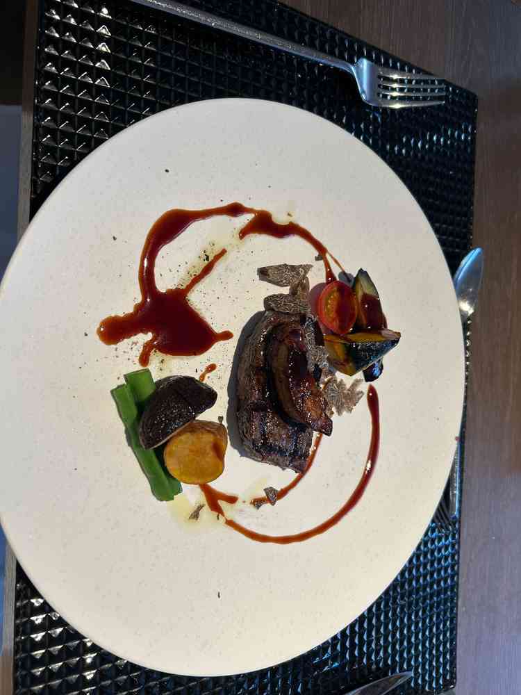 試食は大変おいしいお肉をいただきました。