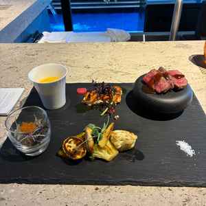 お料理。この他にデザートもあり。全てクオリティが高くとても美味しかった。