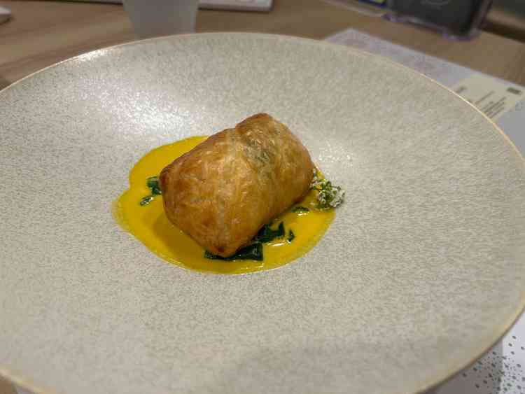 メイン料理(魚)の試食