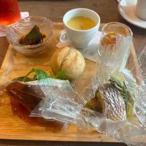 試食のワンプレートも色々な種類が食べられどれも美味しかった