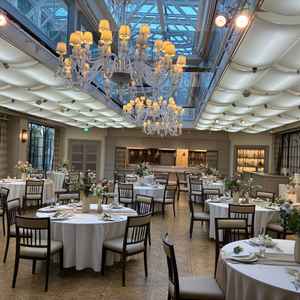 披露宴場が大中とあり、中の場所です