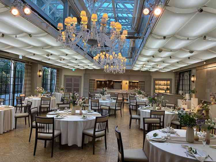 披露宴場が大中とあり、中の場所です