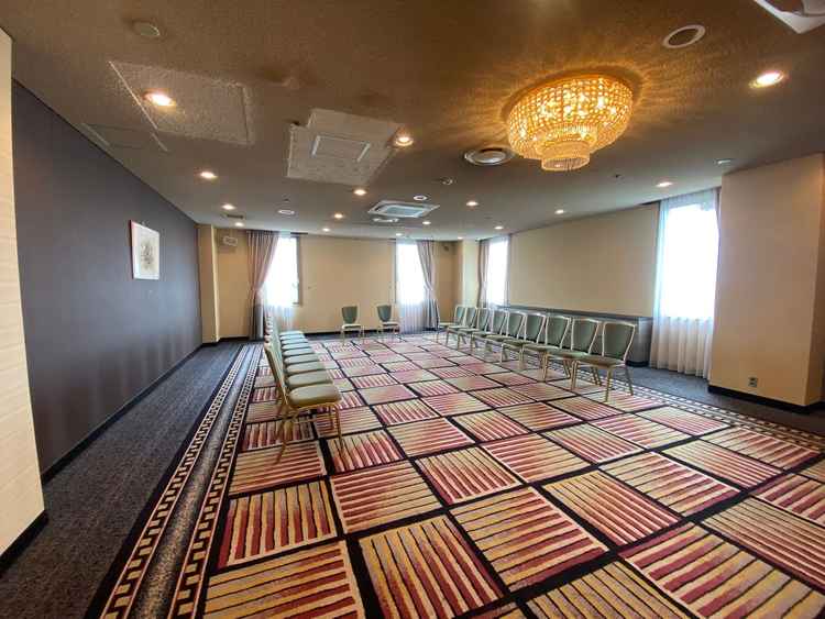 親族紹介を行う場所。さすが老舗と言わんばかりで、それ用の部屋として用意されているのはすごいと思った。