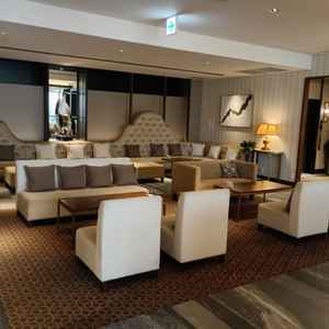 ロビーもおしゃれて大人っぽい感じ