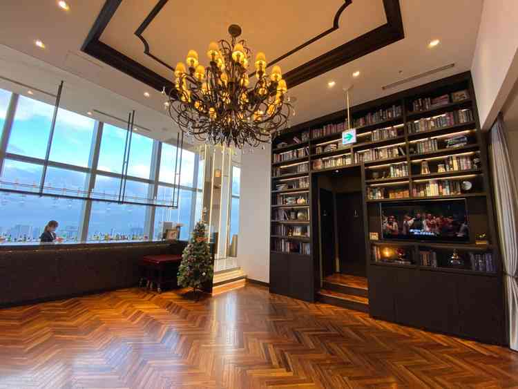 披露宴会場前のバーカウンター