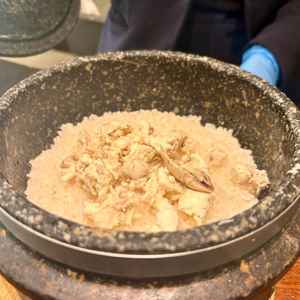 鯛の塩釜焼き割り演出ができるらしく、それを出汁茶漬けでいただきました。他の会場にない特別感でした。