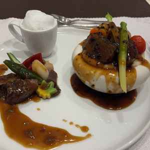 メインの中の料理（試食