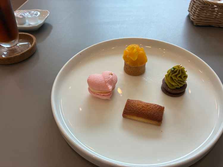 試食後にはデザートビュッフェを用意してくださいました とても美味しかったです