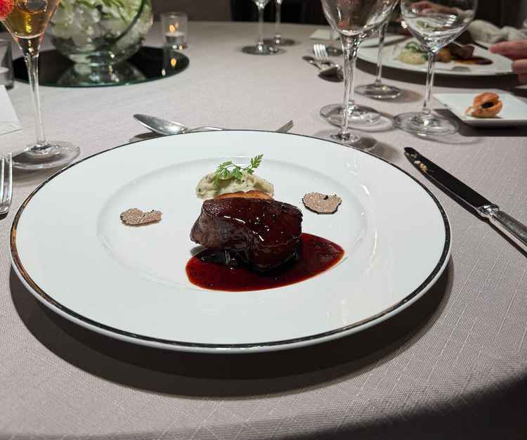 さすがグランドハイアットと思う美味しい料理。盛り付けも素敵でした。