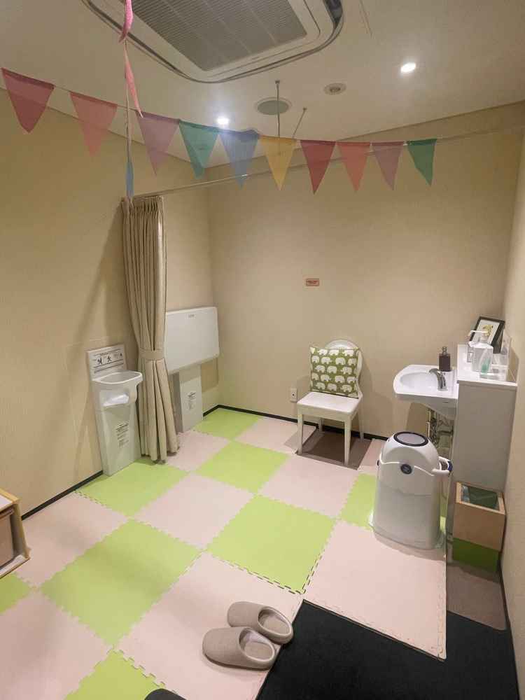 キッズスペースです。式までの待ち時間に利用したり、授乳に使用できます。