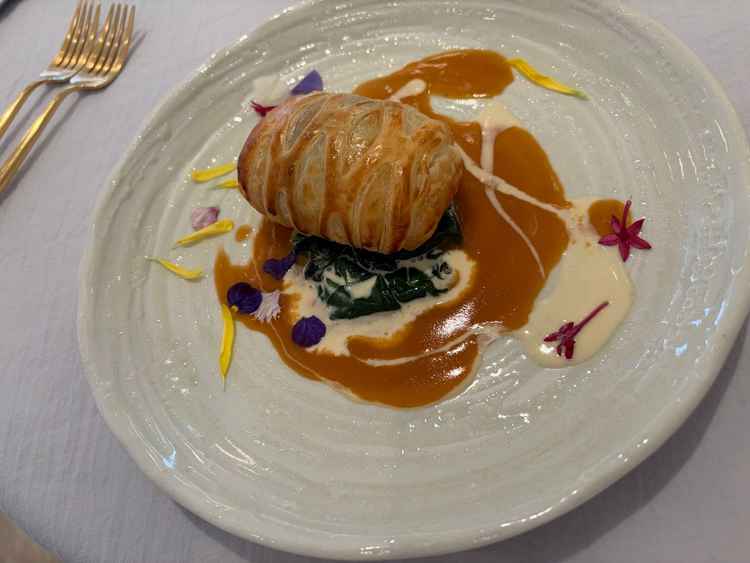 お魚料理もとても美味しくて、ソースがかなり好きでした！ほうれん草も美味しかったです！