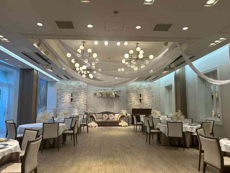 小さい方の会場（カーサドルチェ）は、アットホームな雰囲気もあり、1日1組貸切で使用できる。