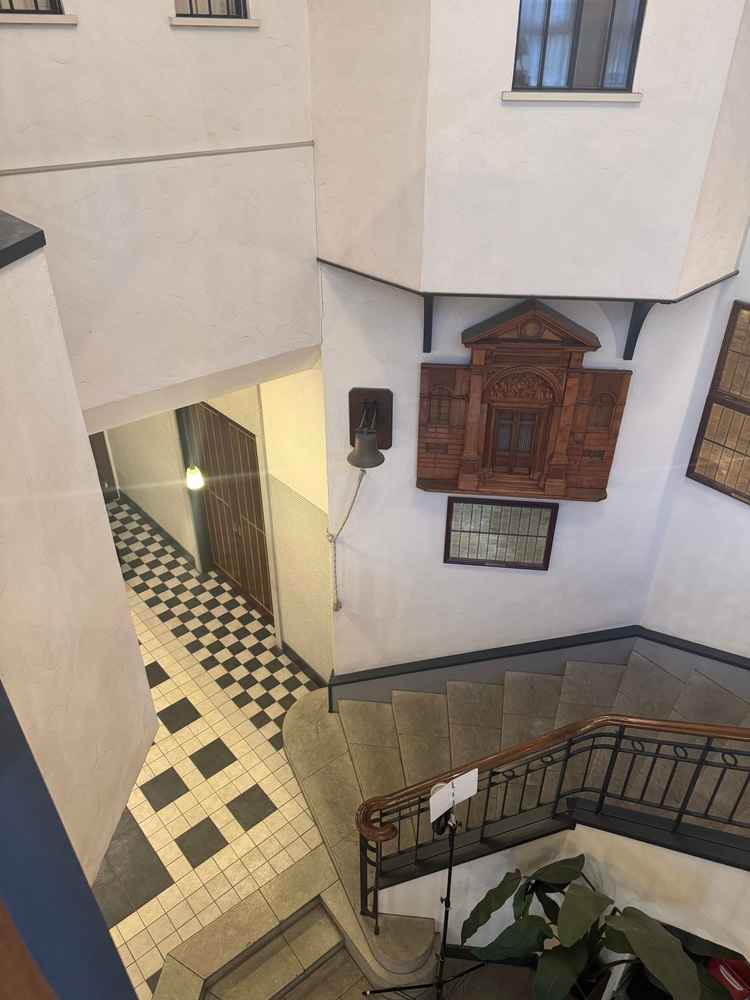 螺旋階段からの景色