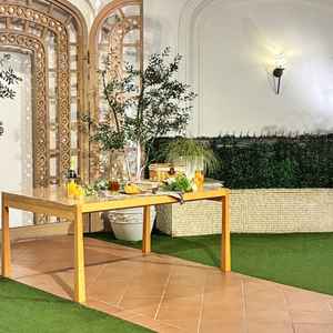 披露宴会場。全天候型で雨天時も安心！自分色に装飾してゲストへ最大のおもてなしができる。