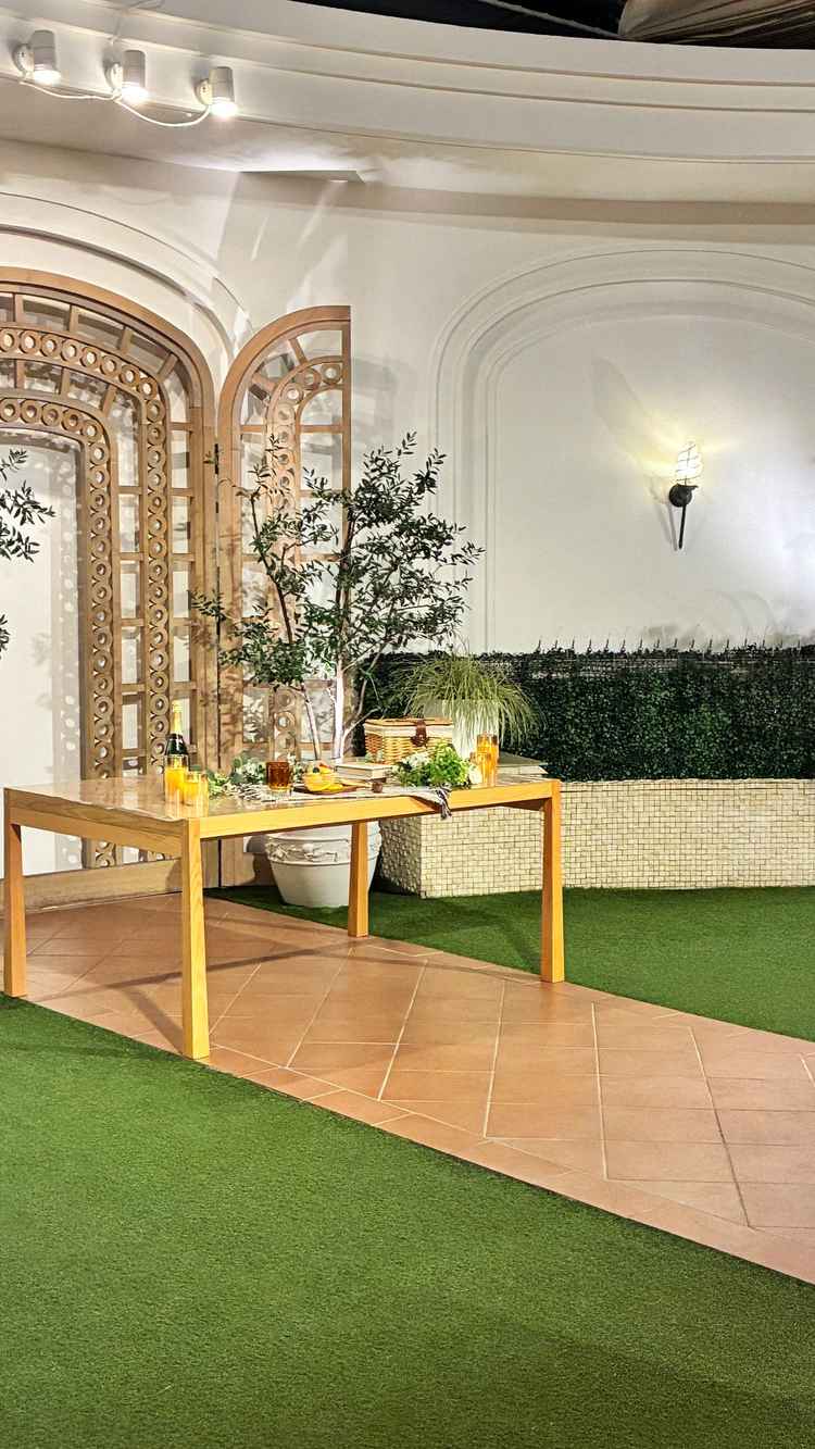 披露宴会場。全天候型で雨天時も安心！自分色に装飾してゲストへ最大のおもてなしができる。