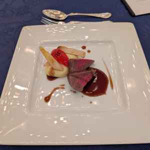 メインのお料理。パートナーが非の打ちどころがない美味しさと絶賛しておりました。