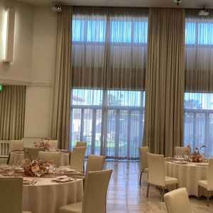 披露宴会場をご紹介いただきました