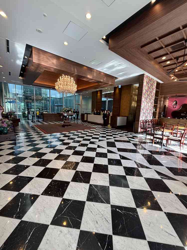 広々としたロビー