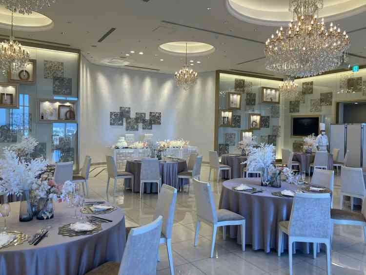 壁の模様が可愛い！アリスの世界のようでした