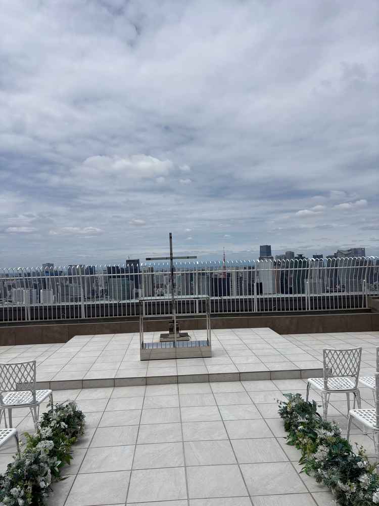 屋外チャペル。見学前通り非常に長めのいいチャペルだった。