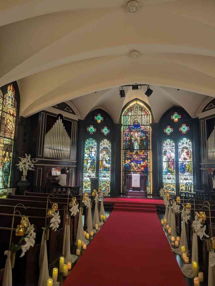 ステンドグラスのチャペル