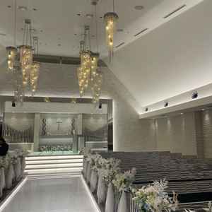 挙式会場。床を明るくすることができるため、写り良く写真が撮れて良かった。