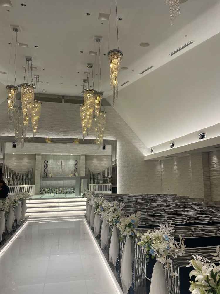 挙式会場。床を明るくすることができるため、写り良く写真が撮れて良かった。