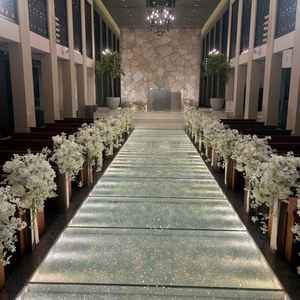 キラキラ輝くチャペル