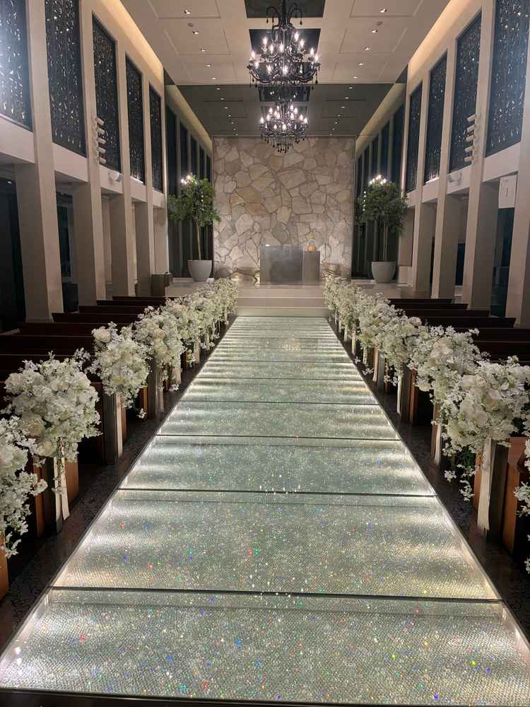 キラキラ輝くチャペル