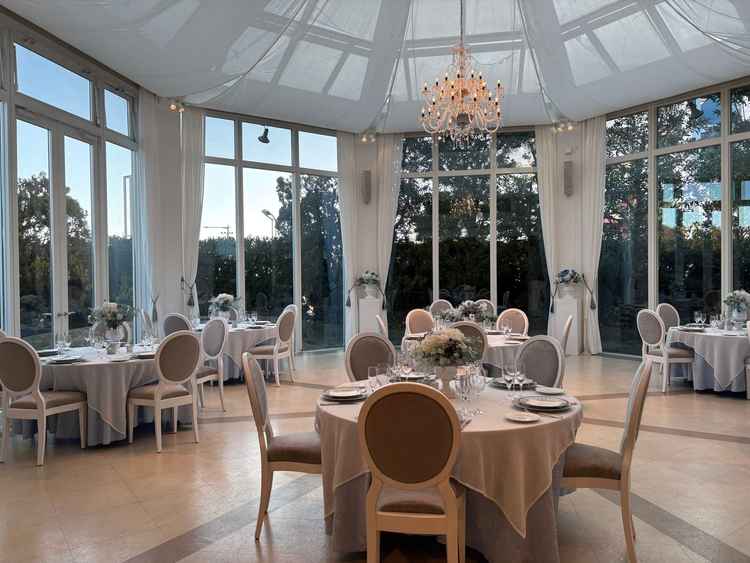 少人数向けの会食場です。