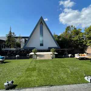 披露宴を行う会場側から見たチャペルです。