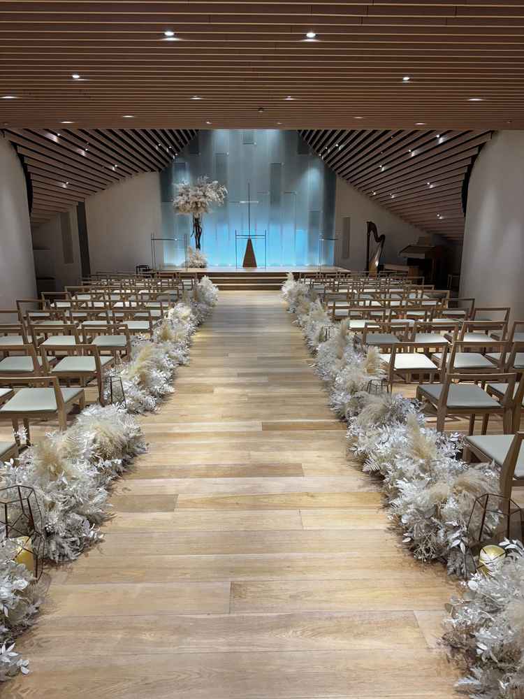 チャペルが明るく厳かで、都会の中とは思えない特別感がありました。