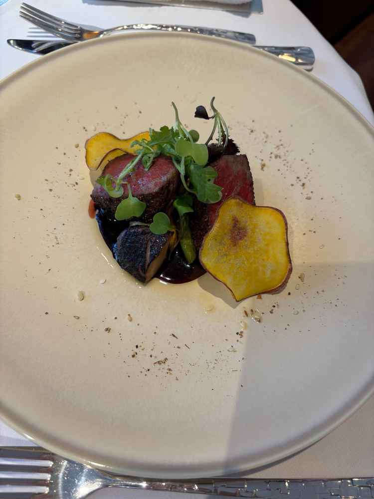 メインのお肉。